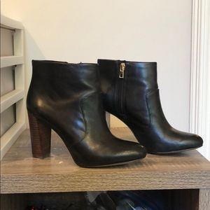 Ann Taylor ankle boots